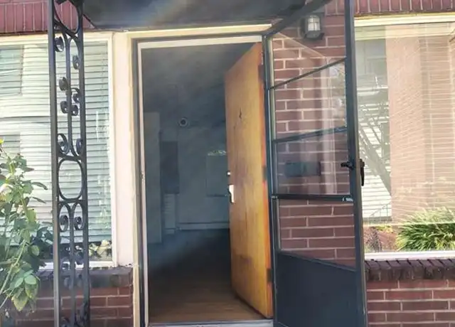 Property at 2243 NW Flanders St Unit 4, Portland, OR, 97210, 1 bed, 1 bath, [object Object]