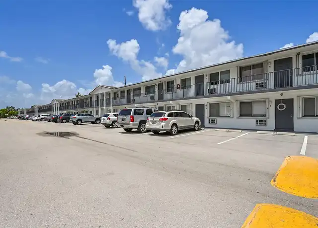 Property at 1810 E Oakland Park Blvd #12, Fort Lauderdale, FL, 33306, 1 bed, 1 bath, [object Object]
