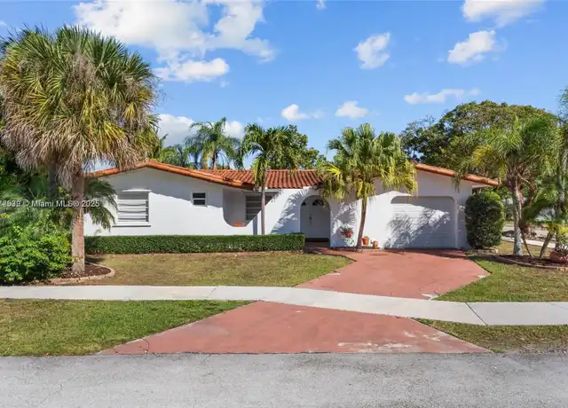 Property at 16665 SW 93rd Ct, Palmetto Bay, FL, 33157, 3 beds, 2 baths, [object Object]