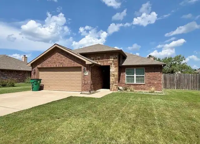 Property at 857 Sun Down, Stephenville, TX, 76401, 3 beds, 2 baths, [object Object]