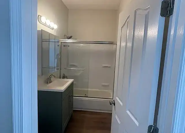 Property at 93 Bayard St, New Brunswick, NJ, 08901, 2 beds, 1 bath, [object Object]