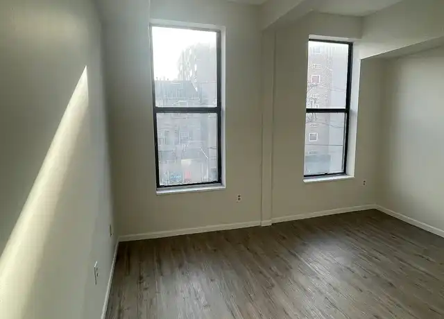 Property at 93 Bayard St, New Brunswick, NJ, 08901, 2 beds, 1 bath, [object Object]