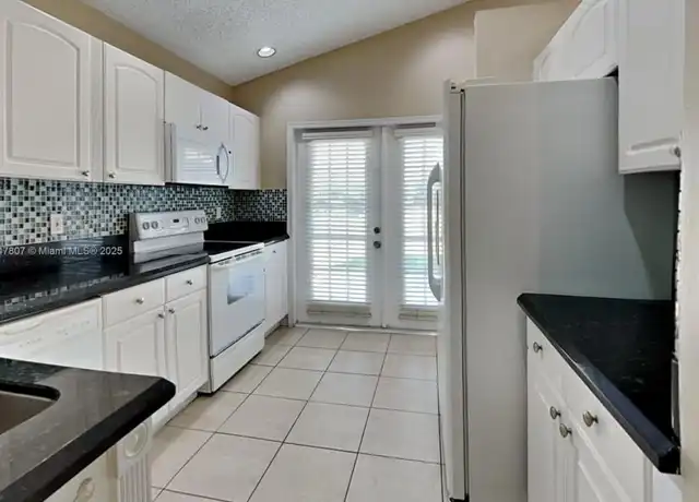 Property at 927 Stanton Dr Unit 927, Weston, FL, 33326, 3 beds, 1.5 baths, [object Object]