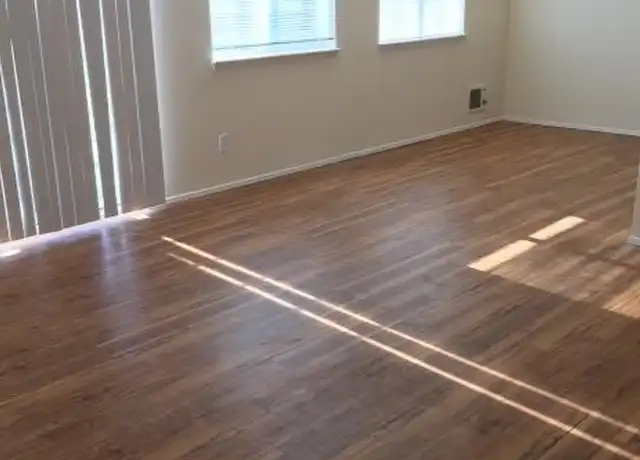 Property at 717 N 45th St, Seattle, WA, 98103, 2 beds, 1 bath, [object Object]