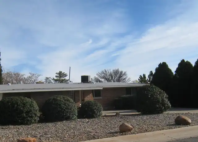 Property at 1665 Cushman Dr, Sierra Vista, AZ, 85635, 4 beds, 2 baths, [object Object]