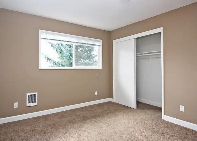 Property at 7945-7985 SW 19th Ave Unit 7985 D, Portland, OR, 97219, 2 beds, 1.5 baths, [object Object]