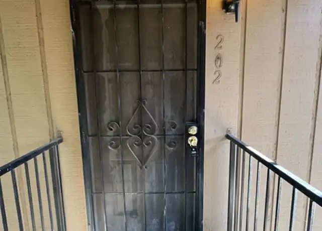 Property at 3762 N Cedar Ave Unit 202, Fresno, CA, 93726, 1 bed, 1 bath, [object Object]