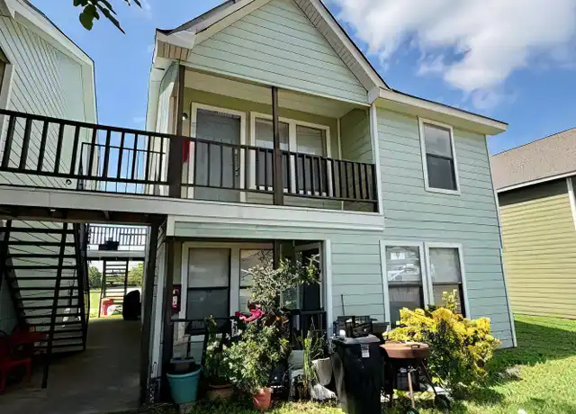 Property at 339 Ware Dr, Grand Prairie, TX, 75051, 2 beds, 2 baths, [object Object]