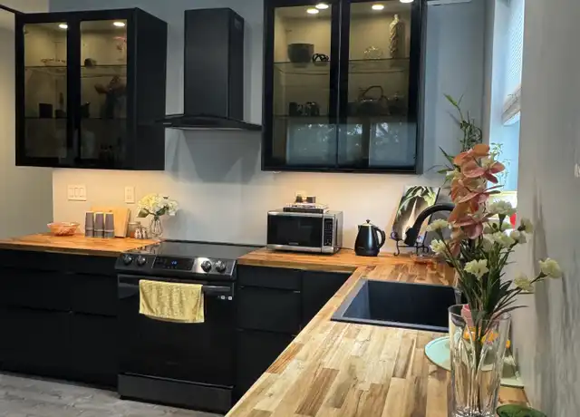 Property at 3232 Henrietta St Unit 2W, St. Louis, MO, 63104, 2 beds, 1 bath, [object Object]