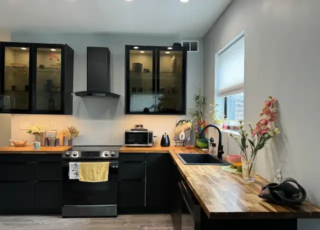 Property at 3232 Henrietta St Unit 2W, St. Louis, MO, 63104, 2 beds, 1 bath, [object Object]