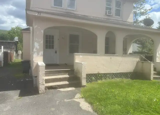 Property at 24 Market St Unit 1, Ellenville, NY, 12428, 3 beds, 1 bath, [object Object]