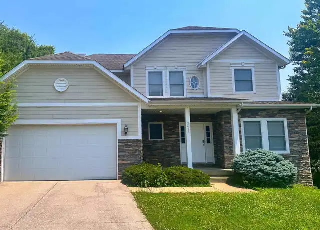 Property at 2625 S Stratford Dr, Bloomington, IN, 47401, 4 beds, 3.5 baths, [object Object]