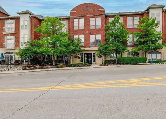 Photo of 250 Liberty St, Columbus, OH 43215
