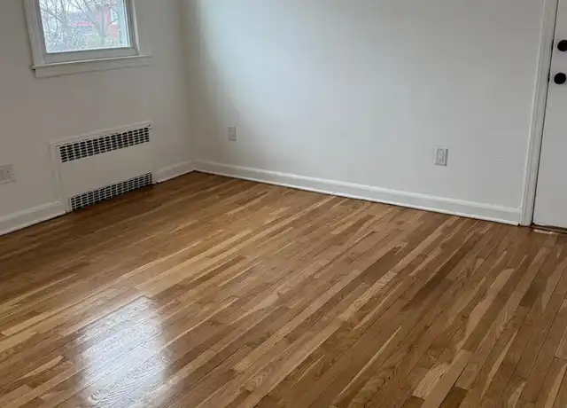 Property at 285 Washington Pl, Lawrence, NY, 11559, 3 beds, 1 bath, [object Object]