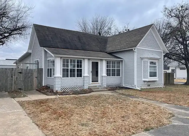Property at 221 W Commercial St, Broken Arrow, OK, 74012, 3 beds, 1.5 baths, [object Object]