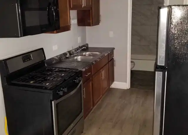 Property at 10210 Ridgeland Ave, Chicago Ridge, IL, 60415, 1 bed, 1 bath, [object Object]