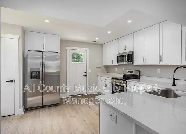 Property at 1907 S Lyle Ln, Nashville, TN, 37210, 2 beds, 1.5 baths, [object Object]