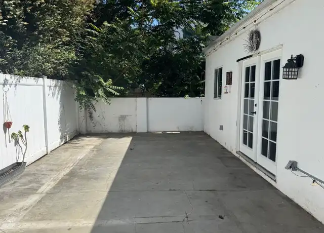 Property at 5646 Woodman Ave Unit 2, Van Nuys, CA, 91401, 0 beds, 1 bath, [object Object]