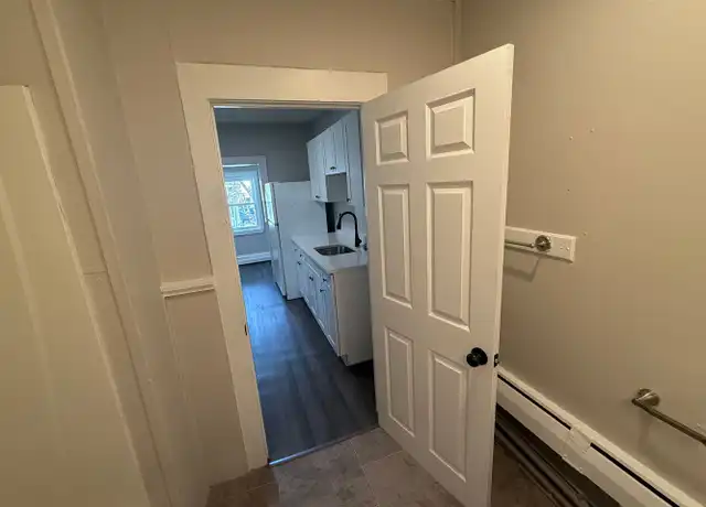 Property at 21 Cedar St Unit 4, Haverhill, MA, 01830, 3 beds, 2 baths, [object Object]
