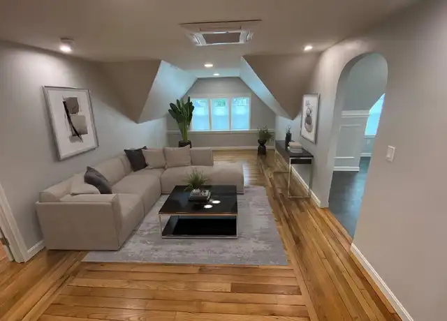 Property at 27 W Park Pl Unit 3, Woonsocket, RI, 02895, 1 bed, 1 bath, [object Object]