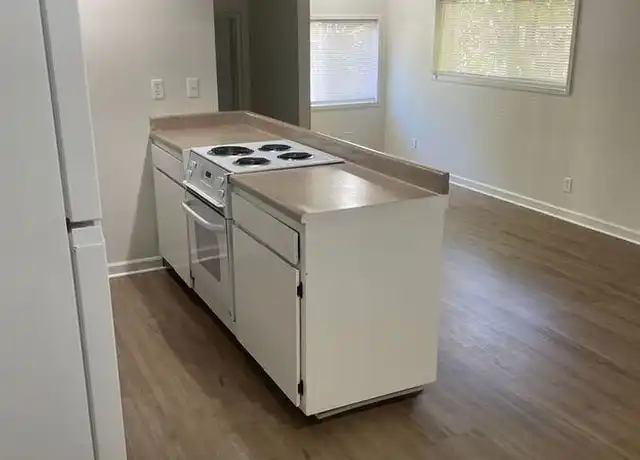 Property at 2319 State St Unit B, Salem, OR, 97301, 0 beds, 1 bath, [object Object]