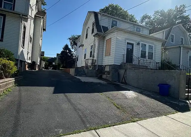 Property at 543 3rd Ave, Lyndhurst, NJ, 07071, 4 beds, 3.5 baths, [object Object]