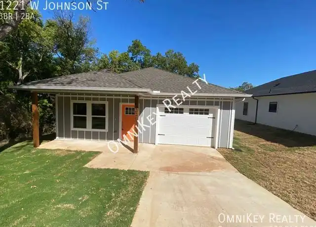 Property at 1221 W Johnson St, Denison, TX, 75020, 3 beds, 2 baths, [object Object]