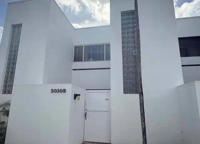 Property at 5030 Elmhurst Rd Unit B, West Palm Beach, FL, 33417, 2 beds, 1.5 baths, [object Object]