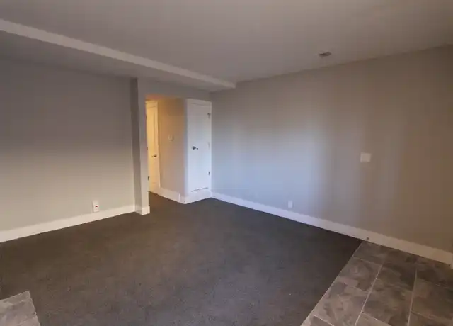 Property at The Coventry - 1138 S 29th St, Omaha, NE, 68105, 1 bed, 1 bath, [object Object]