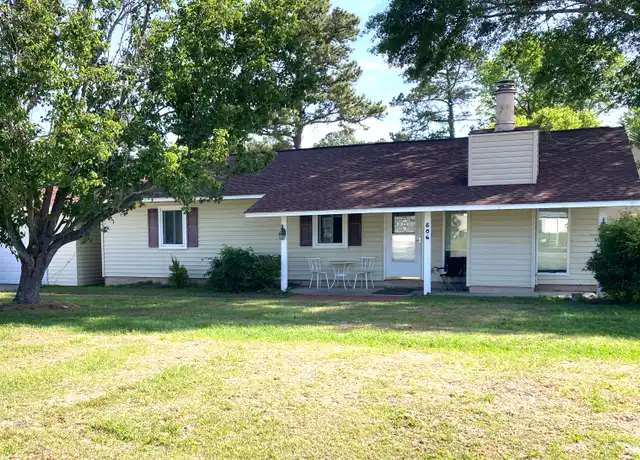 Property at 806 Fox St, Shallotte, NC, 28470, 3 beds, 2 baths, [object Object]