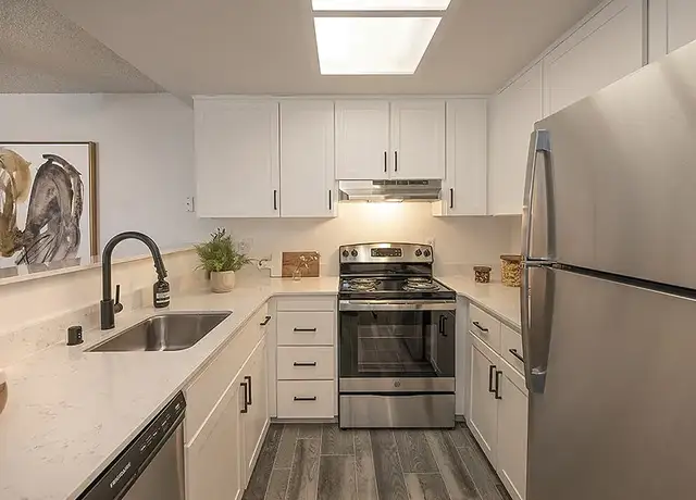 Photo of 6011 Shadow Ln, Citrus Heights, CA 95621
