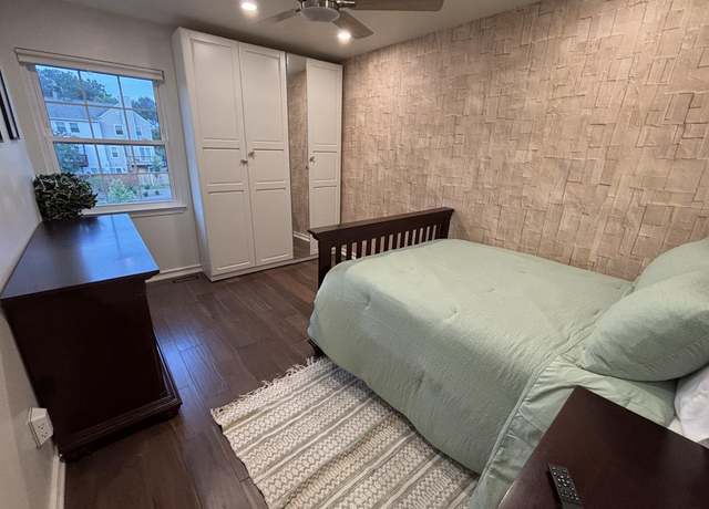 Photo of 4113 Placid Lake Ct, Chantilly, VA 20151