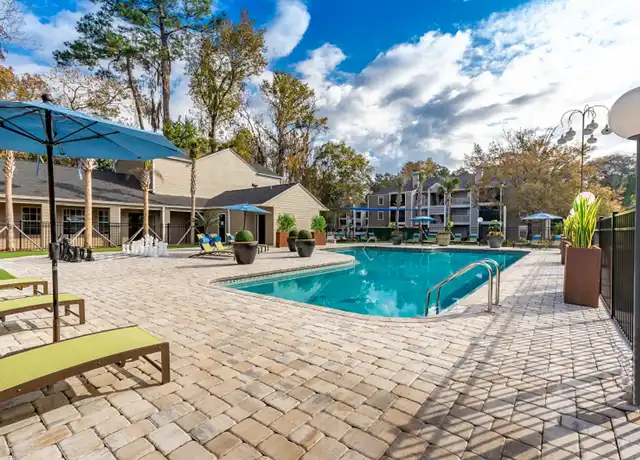 Property at Ashford Apartments - 2055 Thomasville Rd, Tallahassee, FL, 32308, 1-2 bed, 1-2 bath, [object Object]