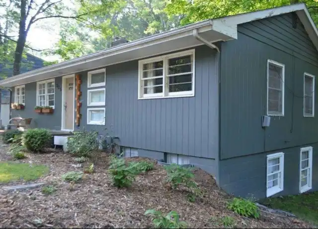 Property at 325 Hollowood Dr, West Lafayette, IN, 47906, 4 beds, 2 baths, [object Object]