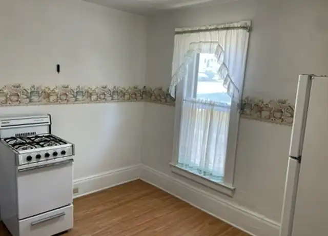 Property at 2 W 2nd St Unit 4, Oil City, PA, 16301, 2 beds, 1 bath, [object Object]
