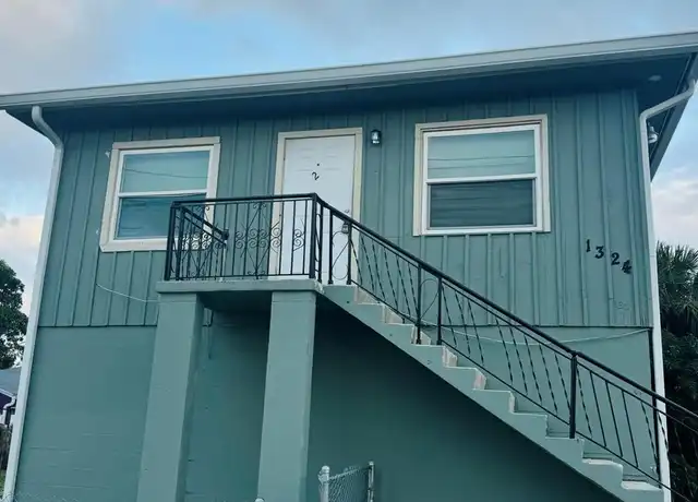 Property at 1324 Avenue F Unit 2, West Palm Beach, FL, 33404, 2 beds, 1 bath, [object Object]
