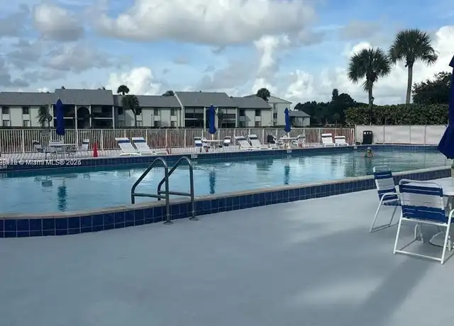 Property at 1001 Green Pine Blvd Unit H2, West Palm Beach, FL, 33409, 2 beds, 2 baths, [object Object]