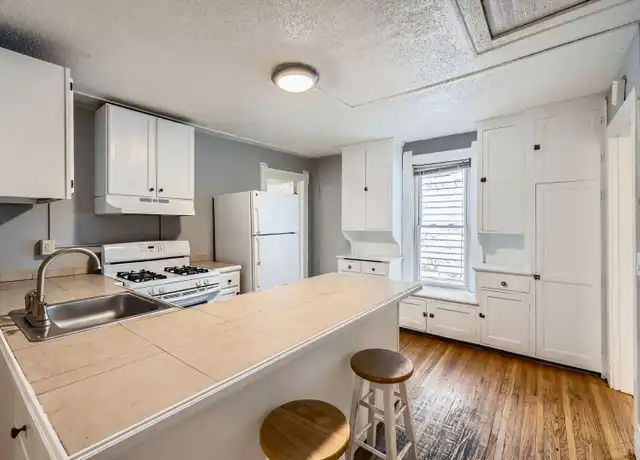 Property at 3118 Pleasant Ave Unit 2FL, Minneapolis, MN, 55408, 3 beds, 1 bath, [object Object]