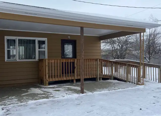 Property at 654 S Main Ave, Dickinson, ND, 58601, 3 beds, 2 baths, [object Object]