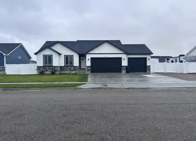 Property at 3201 Harlow Dr, Idaho Falls, ID, 83402, 3 beds, 2 baths, [object Object]