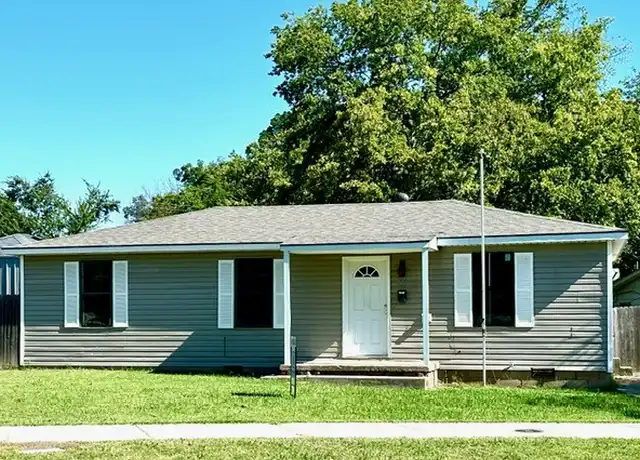 Property at 521 W Locust St, Tecumseh, OK, 74873, 3 beds, 2 baths, [object Object]