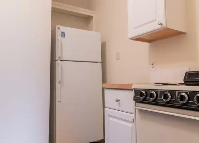 Property at 2401 NE Martin Luther King Junior Blvd Unit 206, Portland, OR, 97212, 1 bed, 1 bath, [object Object]