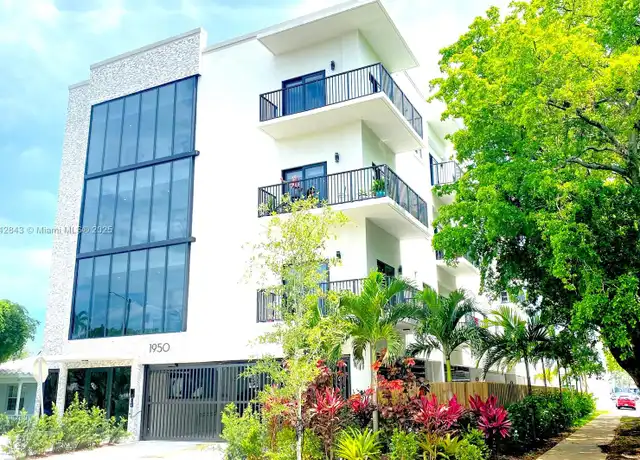 Property at 1950 Fletcher St Unit 203, Hollywood, FL, 33020, 2 beds, 1 bath, [object Object]