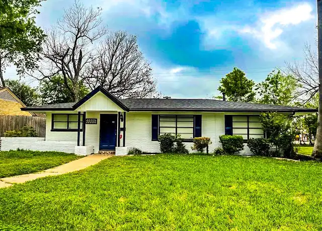 Property at 9602 Val Verde St, Houston, TX, 77063, 2 beds, 2 baths, [object Object]