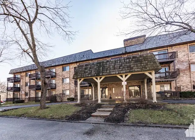 Property at 245 W Main St Unit 102, Lake Zurich, IL, 60047, 2 beds, 2 baths, [object Object]