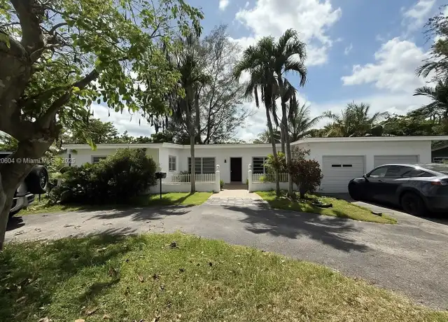 Property at 7132 SW 65th Ave, South Miami, FL, 33143, 5 beds, 2 baths, [object Object]