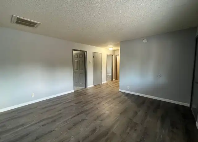 Property at 13400 SE Stark St Unit 15, Portland, OR, 97233, 2 beds, 1 bath, [object Object]