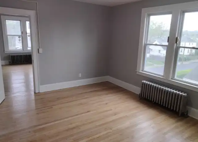 Property at 76 Kibbe St Unit 3, Hartford, CT, 06106, 1 bed, 1 bath, [object Object]