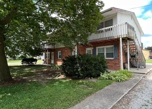 Property at 209 W School St #3, Le Roy, IL, 61752, 2 beds, 1 bath, [object Object]