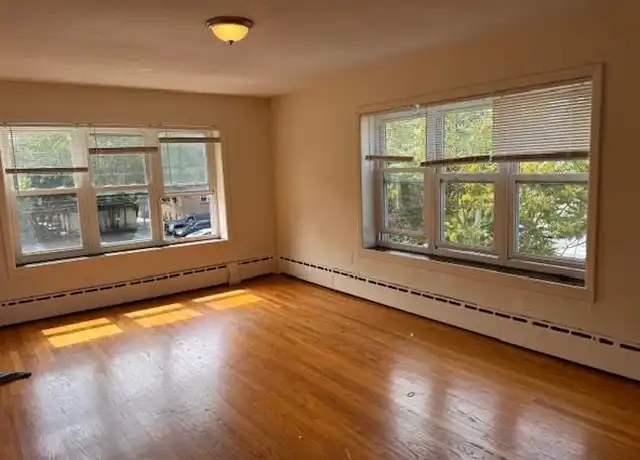 Property at 20 Tufts St, Arlington, MA, 02474, 2 beds, 1 bath, [object Object]